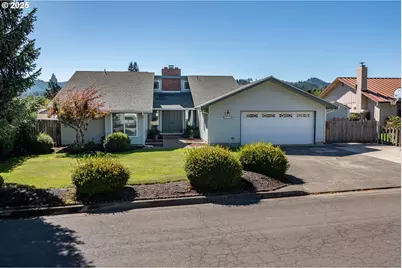 1762 E Fourth Ave, Sutherlin, OR 97479 - Photo 1