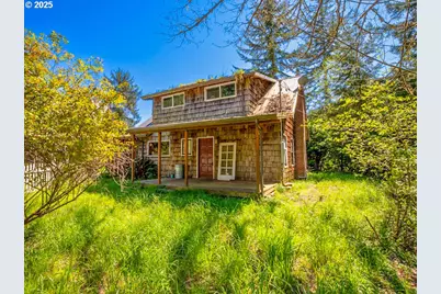 66756 Waymire Rd, North Bend, OR 97459 - Photo 1