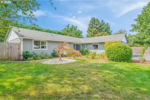 10938 NE Siskiyou St, Portland, OR 97220 - Photo 1