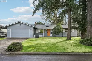 1018 SE 164th Ave, Portland, OR 97233 - Photo 1