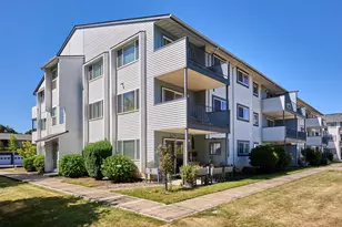 950 Evergreen Rd, Woodburn, OR 97071 - Photo 1