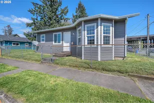 201 Grant St, Kelso, WA 98626 - Photo 1