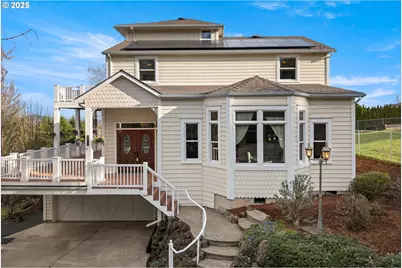 10945 SE Mount Scott Blvd, Portland, OR 97266 - Photo 1