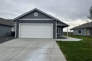 466 Michelle Ave, Umatilla, OR 97882 - Photo 1
