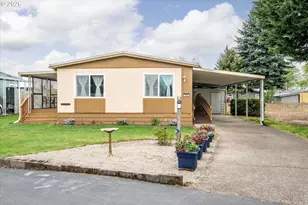 1400 Candlelight Dr, Eugene, OR 97402 - Photo 1