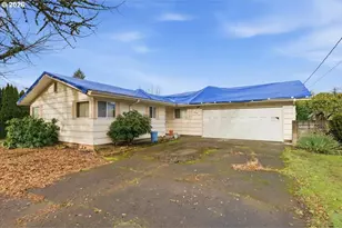 12333 SE Madison St, Portland, OR 97233 - Photo 1