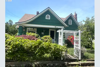 45 S 12th St, Cottage Grove, OR 97424 - Photo 1