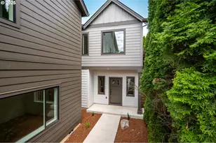 9170 N Berkeley Ave, Portland, OR 97203 - Photo 1