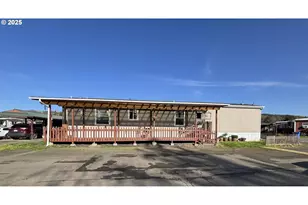 501 Berry Loop Ln, Roseburg, OR 97471 - Photo 1