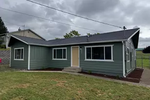 847 NE Jackson Ave, Myrtle Creek, OR 97457 - Photo 1