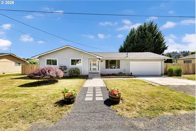 204 Veys Ave, Kelso, WA 98626 - Photo 1