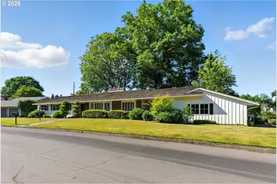 5150 SW Windsor Ct, Portland, OR 97221 - Photo 1