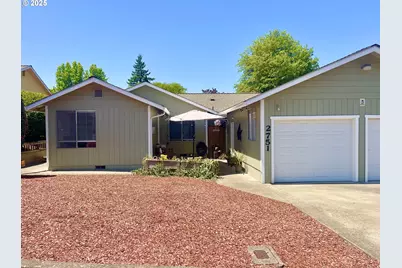 2751 W Lorraine Ave, Roseburg, OR 97471 - Photo 1