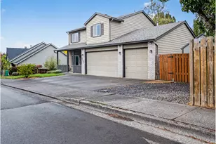 1221 SE Ironwood Ln, Gresham, OR 97080 - Photo 1