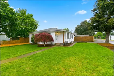 915 E 1st St, Yamhill, OR 97148 - Photo 1