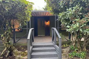 2386 N Menzies Ct, Portland, OR 97217 - Photo 1