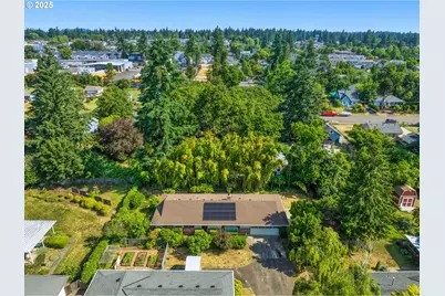 12449 SE Kelly St, Portland, OR 97236 - Photo 1