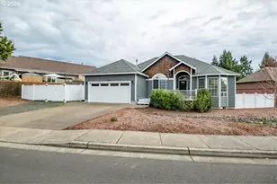 684 Northwest Jasper Street, Dallas, OR 97338 - Photo 1