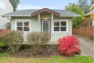 1644 N Jarrett St, Portland, OR 97217 - Photo 1