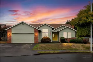 1019 SE 27th St, Troutdale, OR 97060 - Photo 1