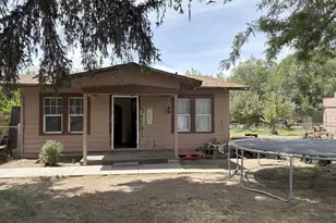 2926 Altamont Dr, Klamath Falls, OR 97603 - Photo 1