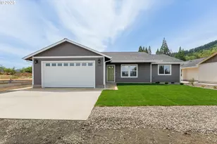 908 Fir Grove Ln, Sutherlin, OR 97479 - Photo 1