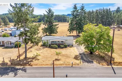 25082 Strawberry Ln, Veneta, OR 97487 - Photo 1