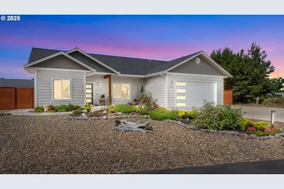 5220 Dunewood Dr, Florence, OR 97439 - Photo 1