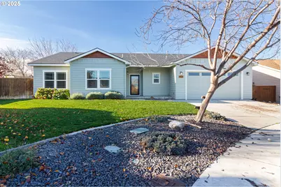 1031 SW Olive Ct, Hermiston, OR 97838 - Photo 1