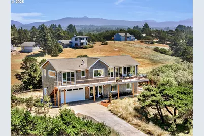 90043 Ocean Dr, Warrenton, OR 97146 - Photo 1