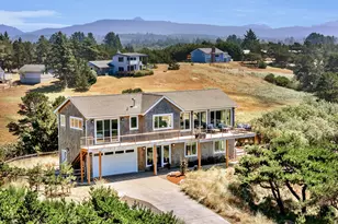 90043 Ocean Dr, Warrenton, OR 97146 - Photo 1