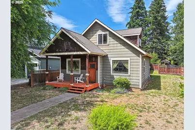 424 NE Wisconsin St, White Salmon, WA 98672 - Photo 1