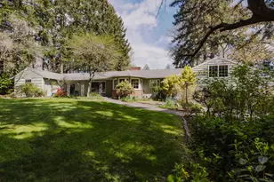 4510 SW 60th Pl, Portland, OR 97221 - Photo 1
