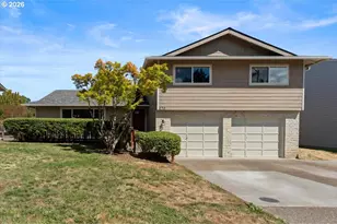 270 NE 20th Pl, Hillsboro, OR 97124 - Photo 1