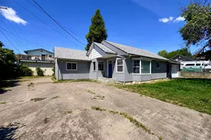 1688 NW Eden St, Roseburg, OR 97470 - Photo 1