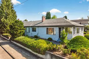 1250 SE 46th Ave, Portland, OR 97215 - Photo 1