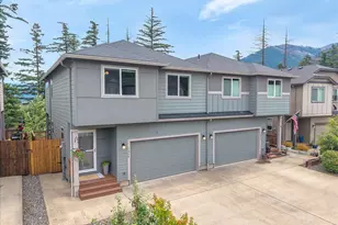 1248 SE Windsong Dr, Cascade Locks, OR 97014 - Photo 1