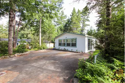 134 Driftwood Dr, Florence, OR 97439 - Photo 1