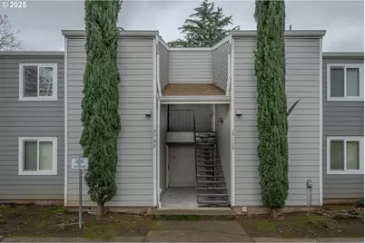 2702 SE 138th Ave #15, Portland, OR 97236 - Photo 1