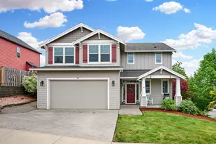 960 NE Cascadia Ridge Dr, Estacada, OR 97023 - Photo 1