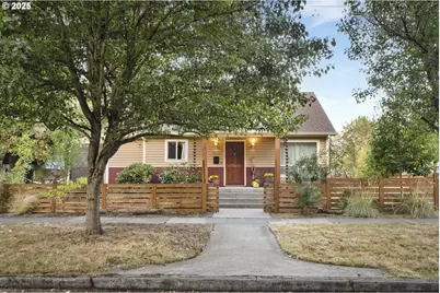 10112 N Oregonian Ave, Portland, OR 97203 - Photo 1