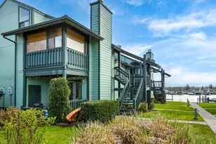 327 NE Skipanon Dr, Warrenton, OR 97146 - Photo 1