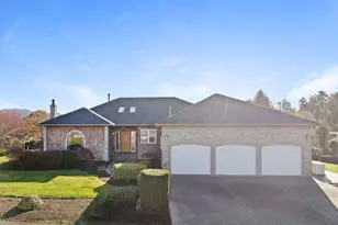 847 Summit Ave, Gearhart, OR 97138 - Photo 1