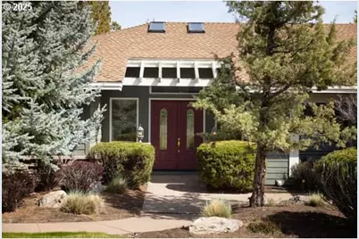 1245 Victoria Falls Dr, Redmond, OR 97756 - Photo 1