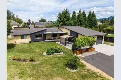 155 Hillview Ln 1, Eugene, OR 97408 - Photo 1