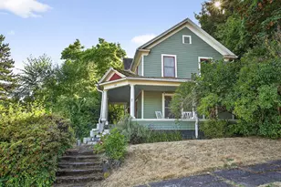 637 NE Everett St, Camas, WA 98607 - Photo 1