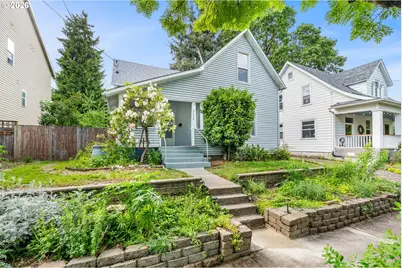 9039 N Richmond Ave, Portland, OR 97203 - Photo 1