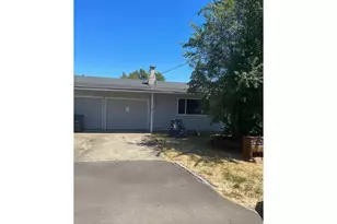 1215 Ellsworth St, Eugene, OR 97401 - Photo 1