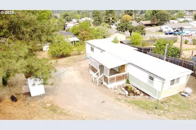1017 Arburnia St, Myrtle Creek, OR 97457 - Photo 1