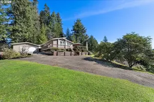 305 Hilltop Dr, Lakeside, OR 97449 - Photo 1